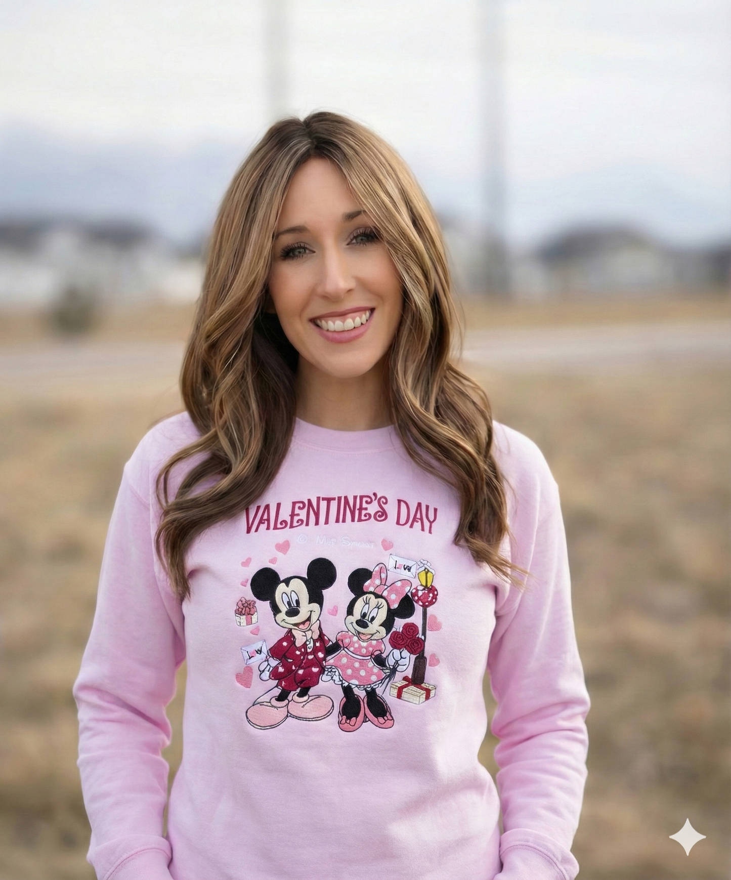 ❤️ Mickey & Minnie Valentine’s Embroidered Sweatshirt ❤️